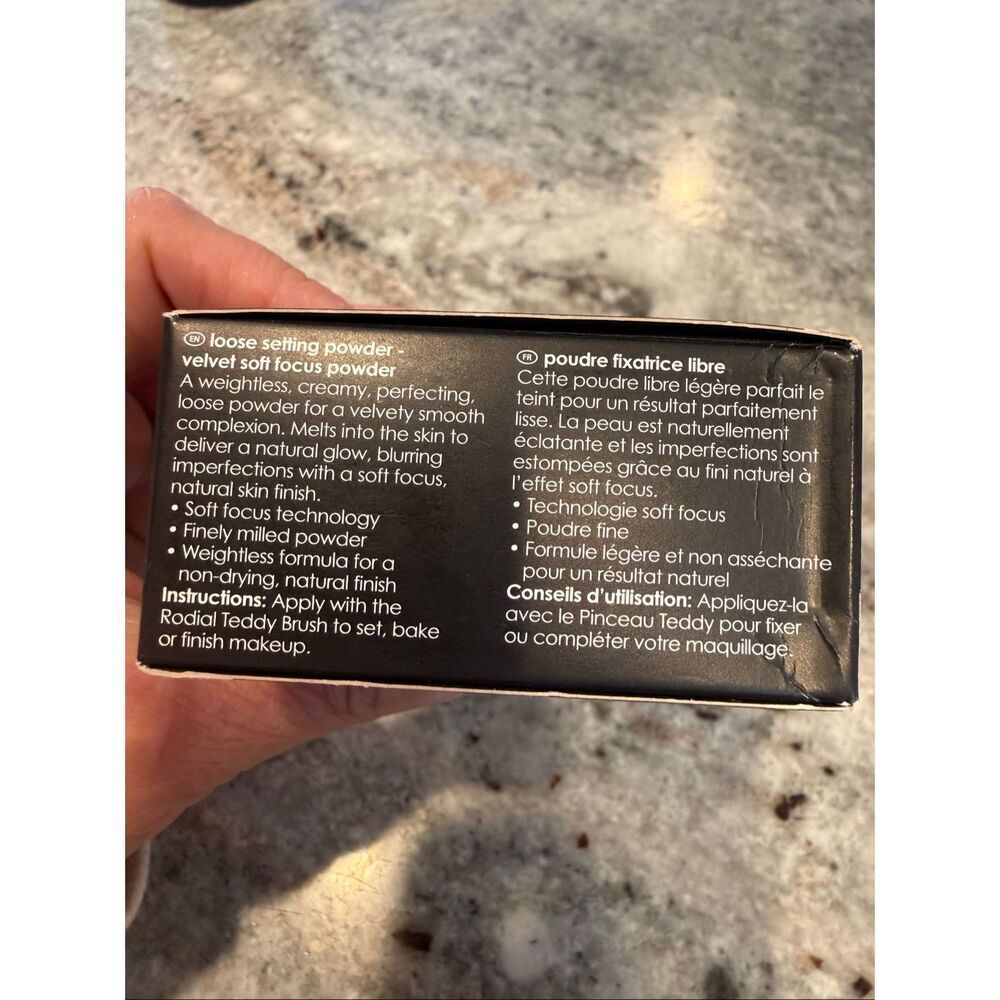 Rodial Glass Powder - Picture 6 of 8